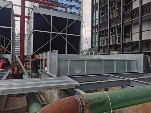 廣東冷卻塔維修閉式冷卻塔多雨時節(jié)要怎么維護(hù)(密閉式冷卻塔維修技術(shù))