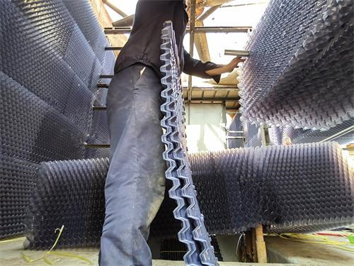 冷卻塔維修保養(yǎng)小技巧(冷卻塔風(fēng)機(jī)保養(yǎng)技術(shù)規(guī)范)